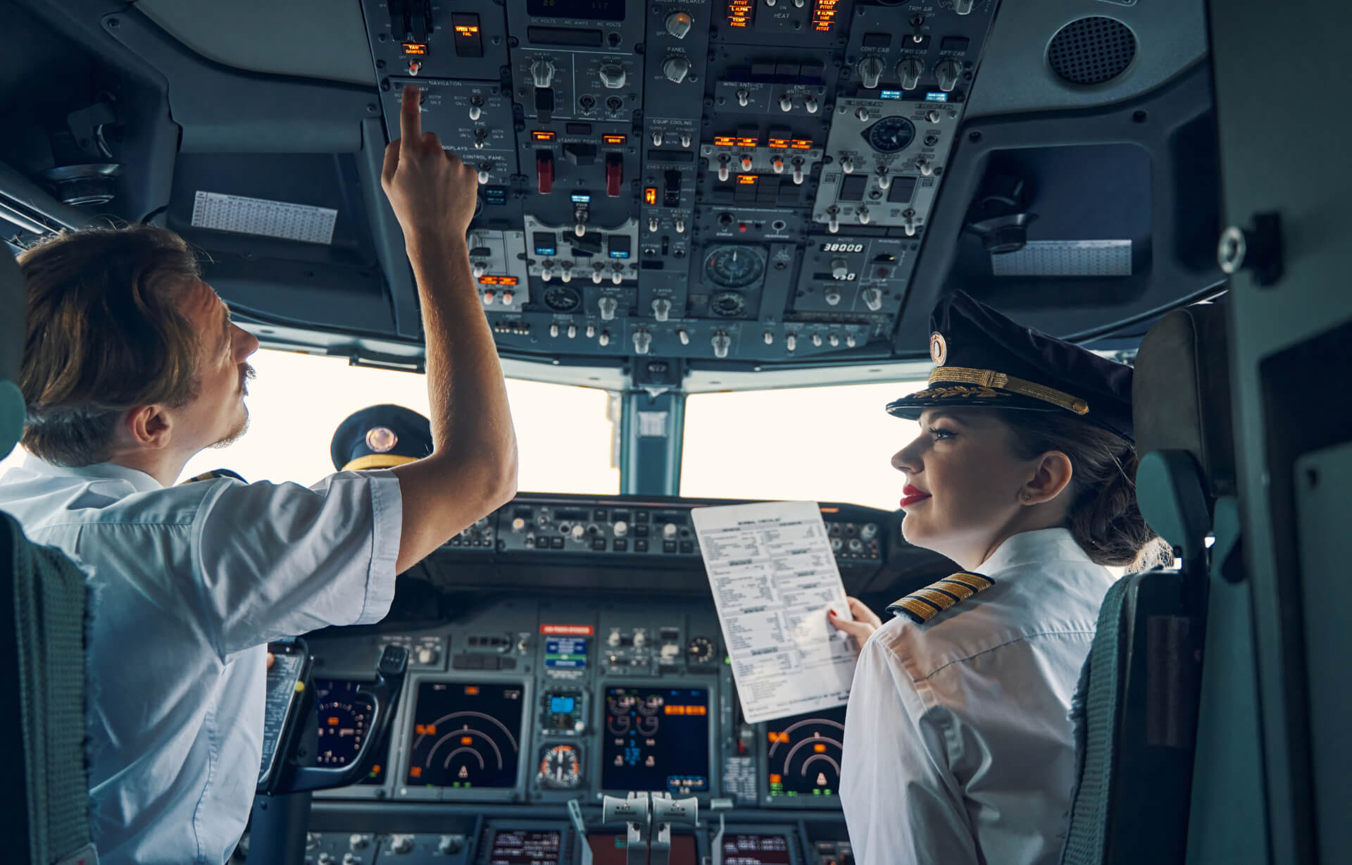 5 Skills You'll Learn in a Commercial Pilot Course